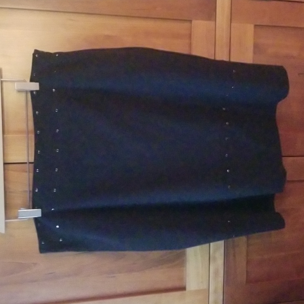 Worthington black pencil skirt with funky silvery stud detail, like new, 16